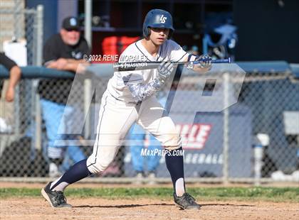 Thumbnail 3 in Salesian vs La Salle photogallery.