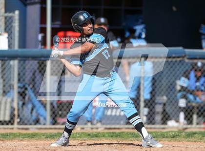 Thumbnail 3 in Salesian vs La Salle photogallery.