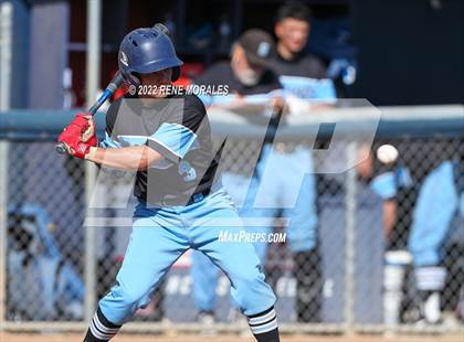 Thumbnail 1 in Salesian vs La Salle photogallery.