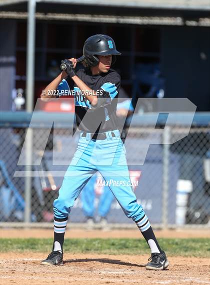 Thumbnail 2 in Salesian vs La Salle photogallery.