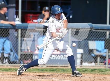 Thumbnail 1 in Salesian vs La Salle photogallery.