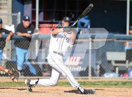 Thumbnail 3 in Salesian vs La Salle photogallery.