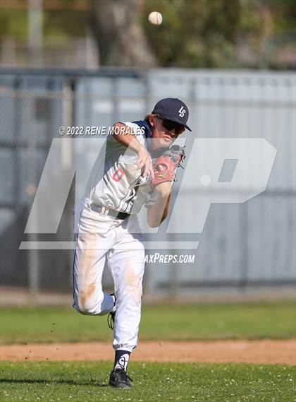 Thumbnail 3 in Salesian vs La Salle photogallery.