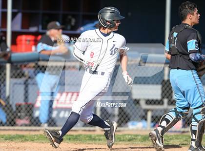 Thumbnail 3 in Salesian vs La Salle photogallery.