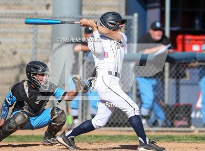 Thumbnail 3 in Salesian vs La Salle photogallery.