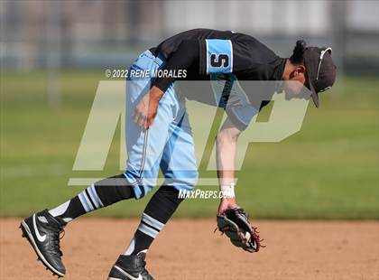 Thumbnail 3 in Salesian vs La Salle photogallery.