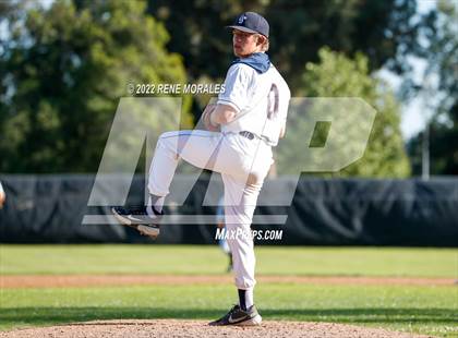 Thumbnail 1 in Salesian vs La Salle photogallery.