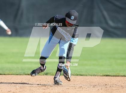 Thumbnail 3 in Salesian vs La Salle photogallery.