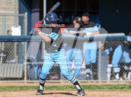 Thumbnail 3 in Salesian vs La Salle photogallery.