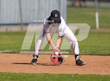 Thumbnail 1 in Salesian vs La Salle photogallery.