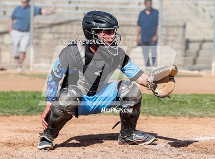 Thumbnail 1 in Salesian vs La Salle photogallery.
