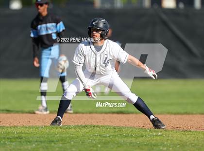 Thumbnail 3 in Salesian vs La Salle photogallery.