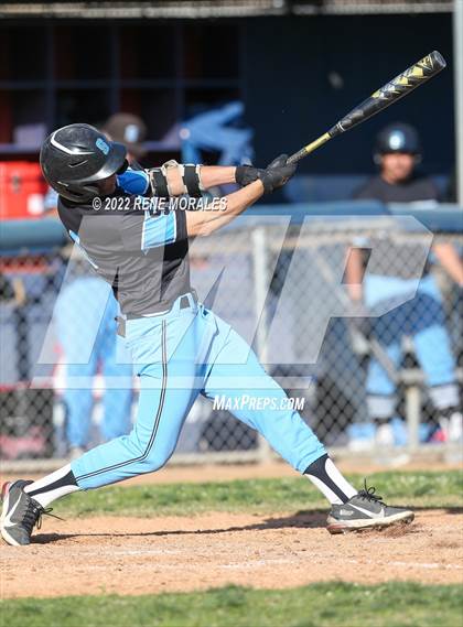 Thumbnail 1 in Salesian vs La Salle photogallery.