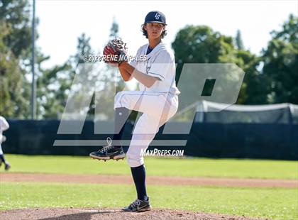 Thumbnail 2 in Salesian vs La Salle photogallery.