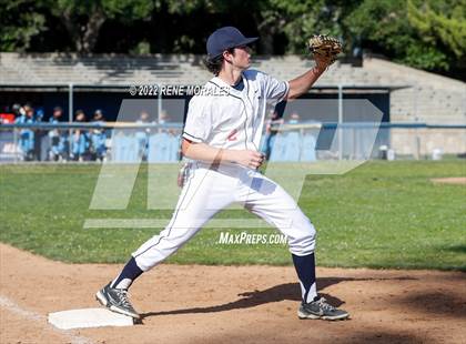 Thumbnail 2 in Salesian vs La Salle photogallery.