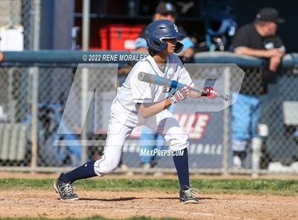 Thumbnail 1 in Salesian vs La Salle photogallery.