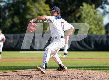 Thumbnail 3 in Salesian vs La Salle photogallery.