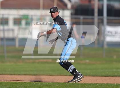 Thumbnail 2 in Salesian vs La Salle photogallery.