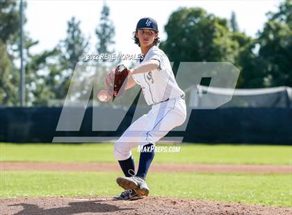 Thumbnail 1 in Salesian vs La Salle photogallery.