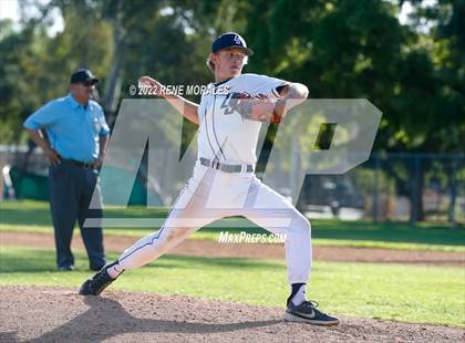 Thumbnail 3 in Salesian vs La Salle photogallery.