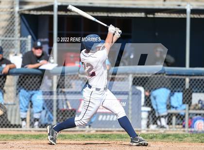 Thumbnail 3 in Salesian vs La Salle photogallery.