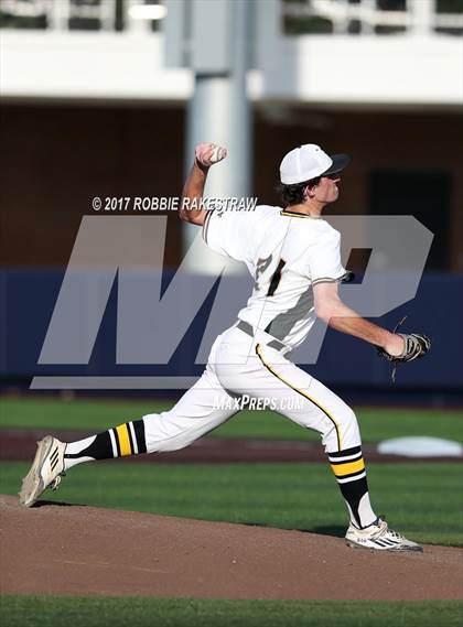 Thumbnail 3 in Forney vs. Mansfield Legacy (UIL 5A Semifinal) photogallery.