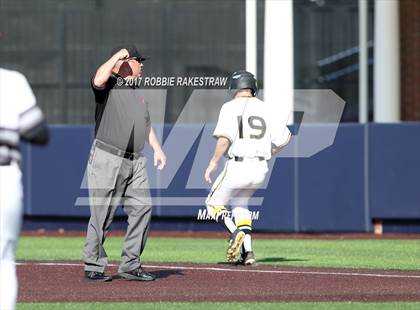 Thumbnail 3 in Forney vs. Mansfield Legacy (UIL 5A Semifinal) photogallery.