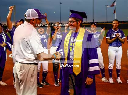Thumbnail 3 in Guyer vs. Weslaco (UIL 6A Softball Semifinal) photogallery.