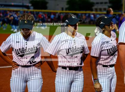 Thumbnail 2 in Guyer vs. Weslaco (UIL 6A Softball Semifinal) photogallery.