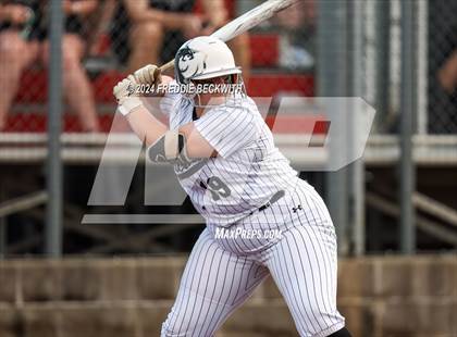 Thumbnail 2 in Guyer vs. Weslaco (UIL 6A Softball Semifinal) photogallery.