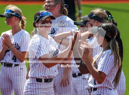 Thumbnail 3 in Guyer vs. Weslaco (UIL 6A Softball Semifinal) photogallery.
