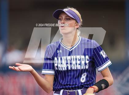 Thumbnail 1 in Guyer vs. Weslaco (UIL 6A Softball Semifinal) photogallery.