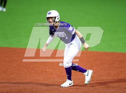 Thumbnail 1 in Guyer vs. Weslaco (UIL 6A Softball Semifinal) photogallery.