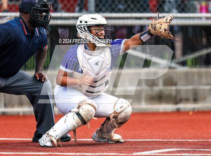Thumbnail 1 in Guyer vs. Weslaco (UIL 6A Softball Semifinal) photogallery.