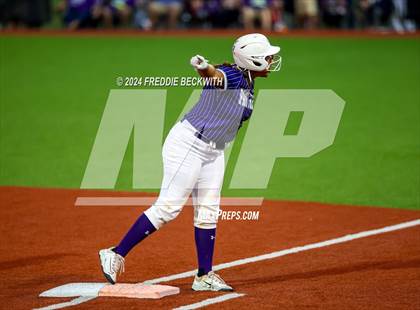 Thumbnail 2 in Guyer vs. Weslaco (UIL 6A Softball Semifinal) photogallery.