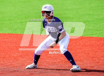 Thumbnail 2 in Guyer vs. Weslaco (UIL 6A Softball Semifinal) photogallery.