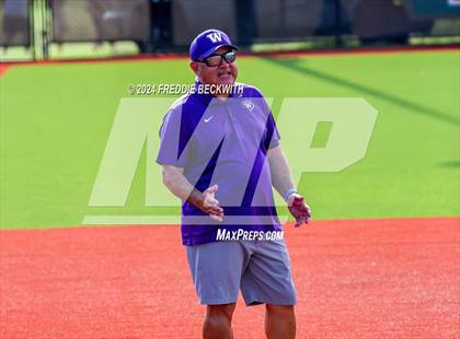 Thumbnail 3 in Guyer vs. Weslaco (UIL 6A Softball Semifinal) photogallery.