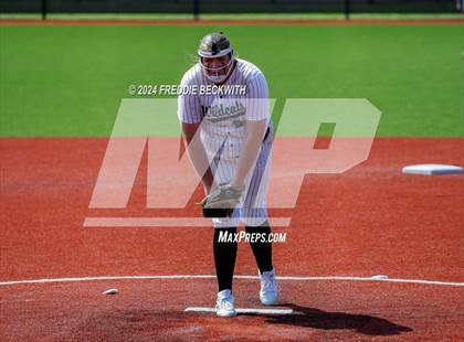 Thumbnail 3 in Guyer vs. Weslaco (UIL 6A Softball Semifinal) photogallery.