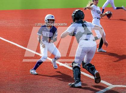 Thumbnail 3 in Guyer vs. Weslaco (UIL 6A Softball Semifinal) photogallery.