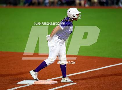 Thumbnail 1 in Guyer vs. Weslaco (UIL 6A Softball Semifinal) photogallery.