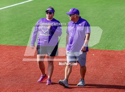 Thumbnail 1 in Guyer vs. Weslaco (UIL 6A Softball Semifinal) photogallery.