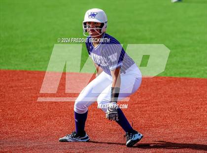 Thumbnail 3 in Guyer vs. Weslaco (UIL 6A Softball Semifinal) photogallery.