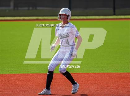 Thumbnail 3 in Guyer vs. Weslaco (UIL 6A Softball Semifinal) photogallery.