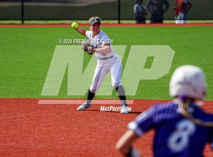 Thumbnail 1 in Guyer vs. Weslaco (UIL 6A Softball Semifinal) photogallery.