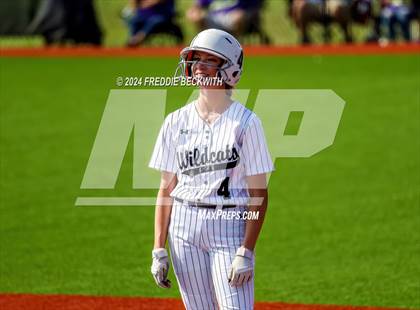 Thumbnail 3 in Guyer vs. Weslaco (UIL 6A Softball Semifinal) photogallery.