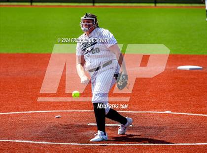 Thumbnail 3 in Guyer vs. Weslaco (UIL 6A Softball Semifinal) photogallery.