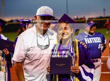 Thumbnail 2 in Guyer vs. Weslaco (UIL 6A Softball Semifinal) photogallery.