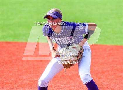 Thumbnail 3 in Guyer vs. Weslaco (UIL 6A Softball Semifinal) photogallery.