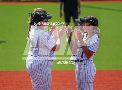 Thumbnail 3 in Guyer vs. Weslaco (UIL 6A Softball Semifinal) photogallery.