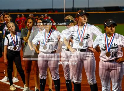 Thumbnail 1 in Guyer vs. Weslaco (UIL 6A Softball Semifinal) photogallery.